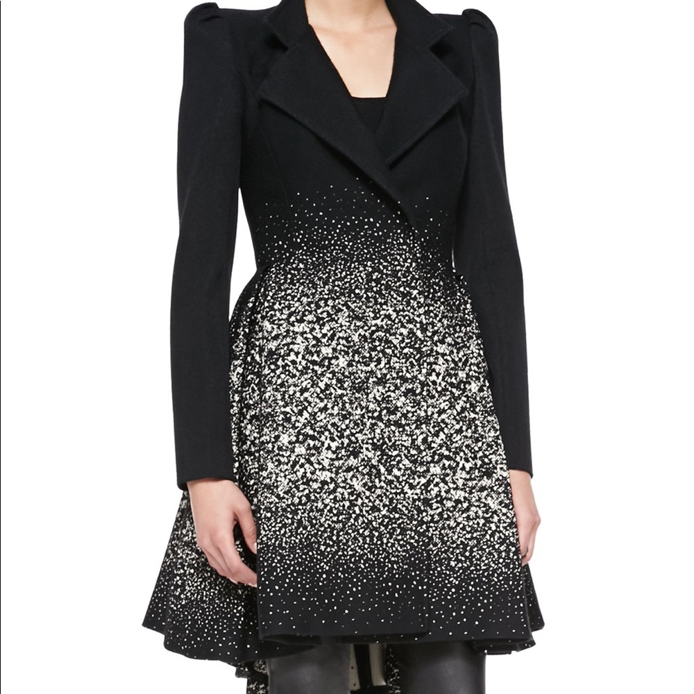 Alice + Olivia Carth puff sleeved coat size small